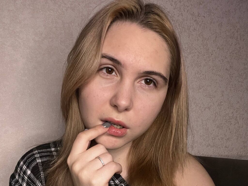 Live stream model ArdellaBisom