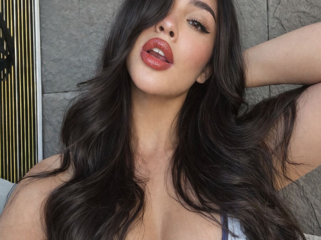Live stream model DuainaSnowe