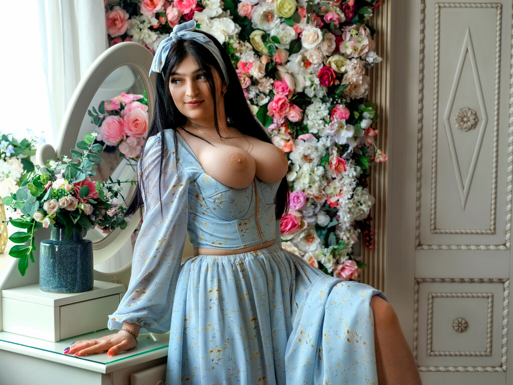 Live stream model KamillaRey