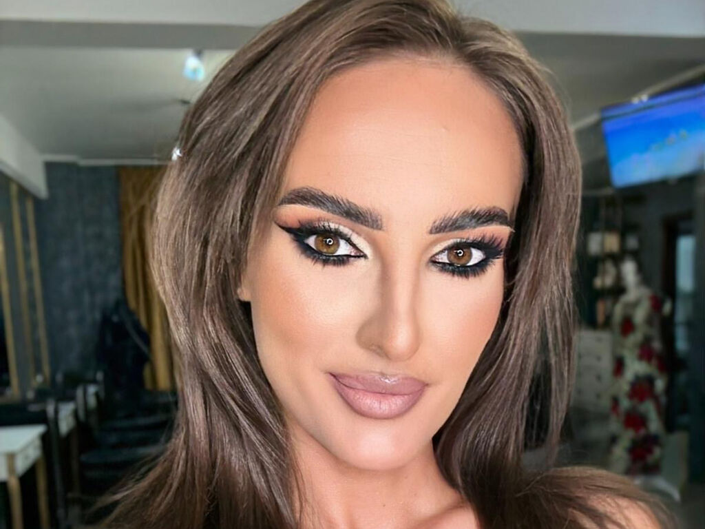 Live stream model LauraRiccoo