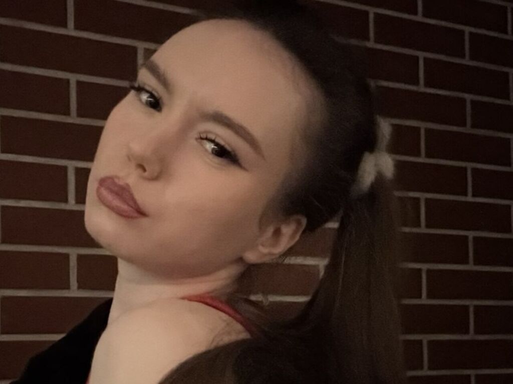 Live stream model MilaLyra