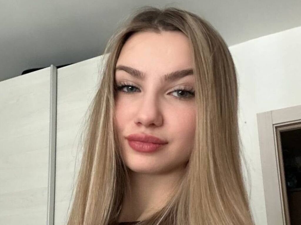 Live stream model NicoleAllen