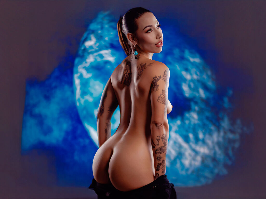 Live stream model VictoriaFontaine