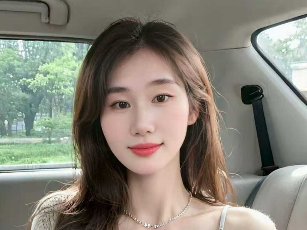 Live stream model YingBao